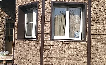 Виниловый сайдинг под камень